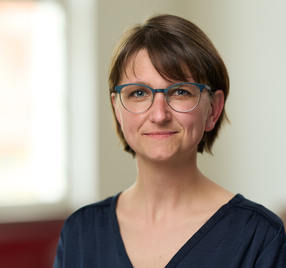 Dr. Nora Hilgert